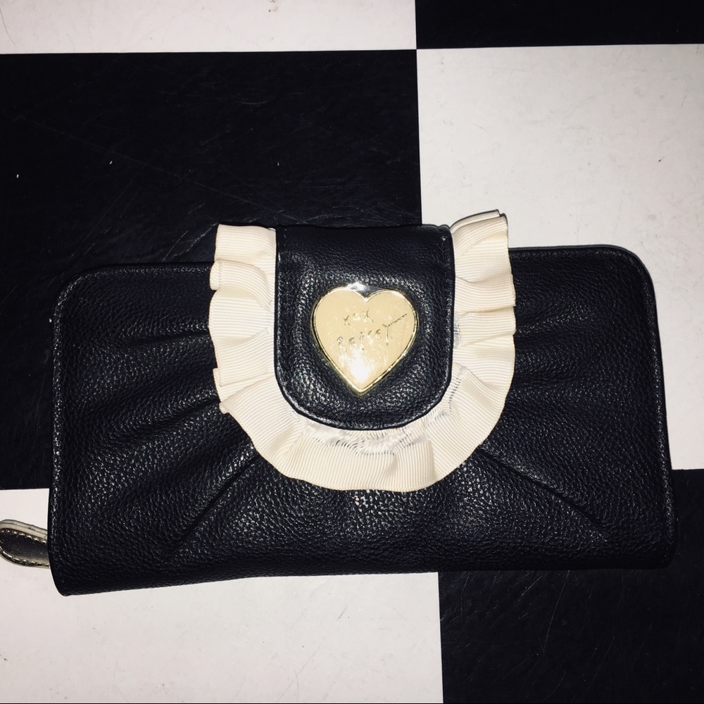 Betsey Johnson Black Cream Ruffle Heart Wallet Bag